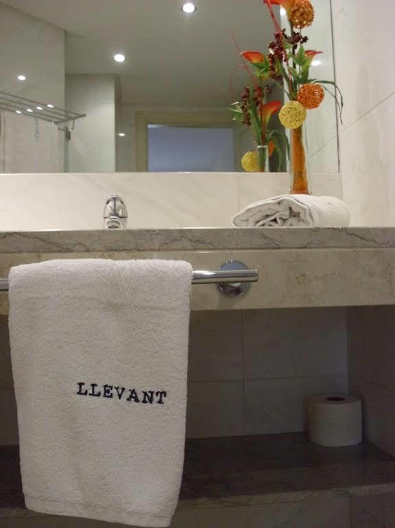 Edifici Llevant I Ponent 帕拉莫斯 外观 照片